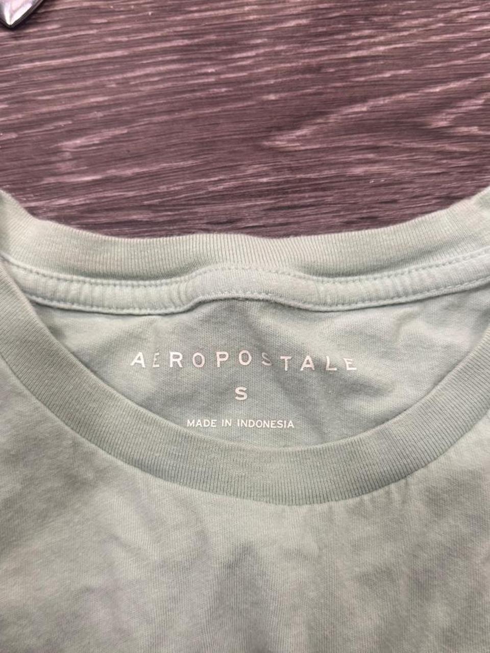 Y2K Aéropostale Green graphic tee – Women's Used Clothing