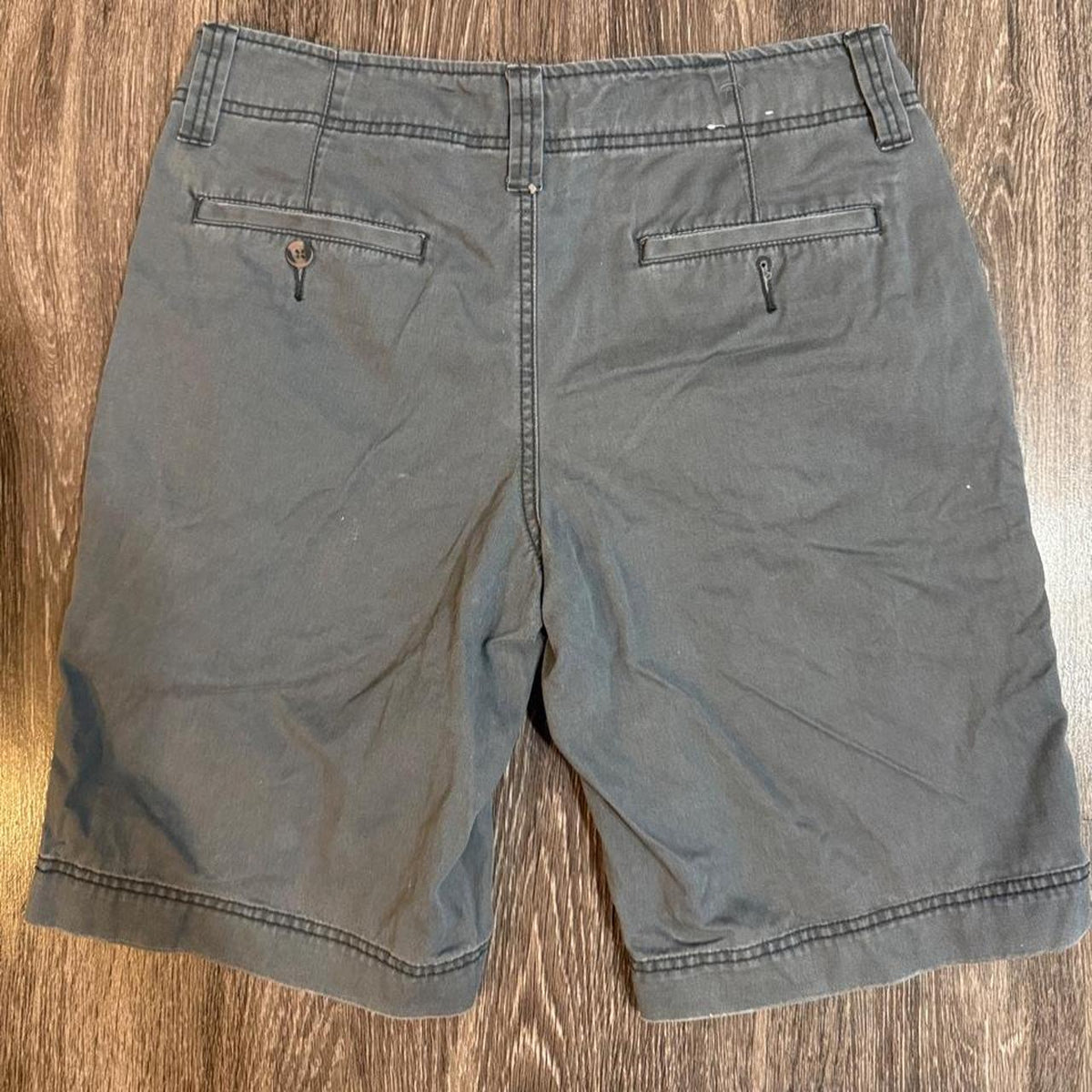 Y2K Mossimo Grey and Green shorts – Women's Used Clothing
