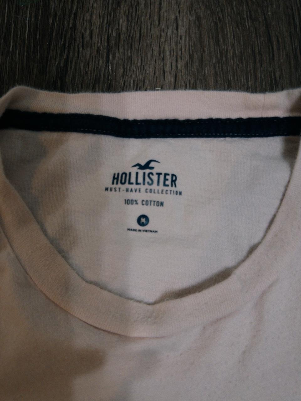 Y2K Hollister Co. tee – Women's Used Clothing
