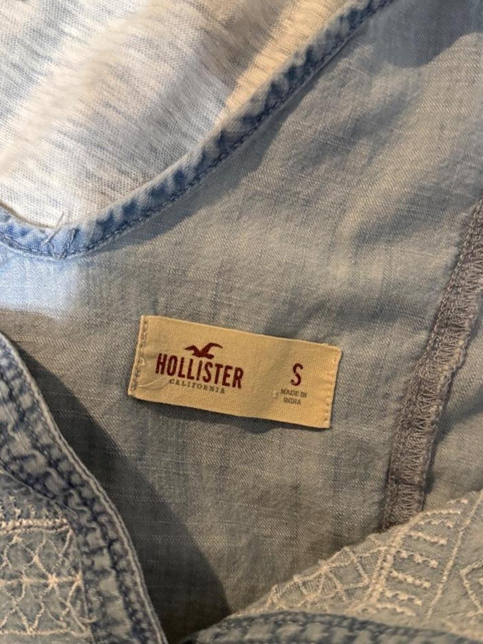 Y2K Hollister Co. tank top – Women's Used Clothing