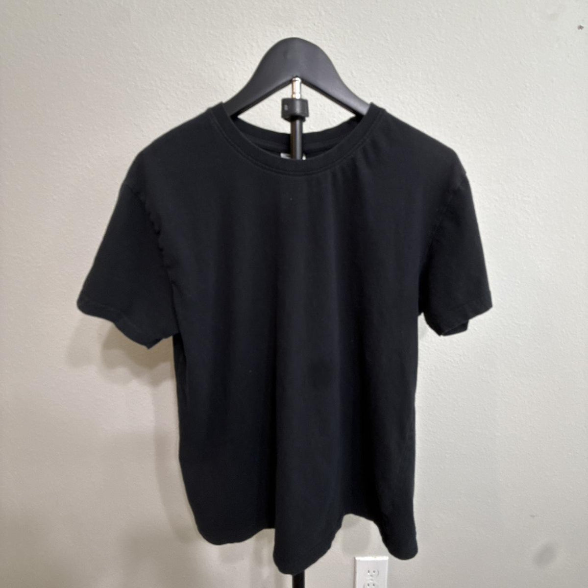 Y2K Black tee – Women's Used Clothing