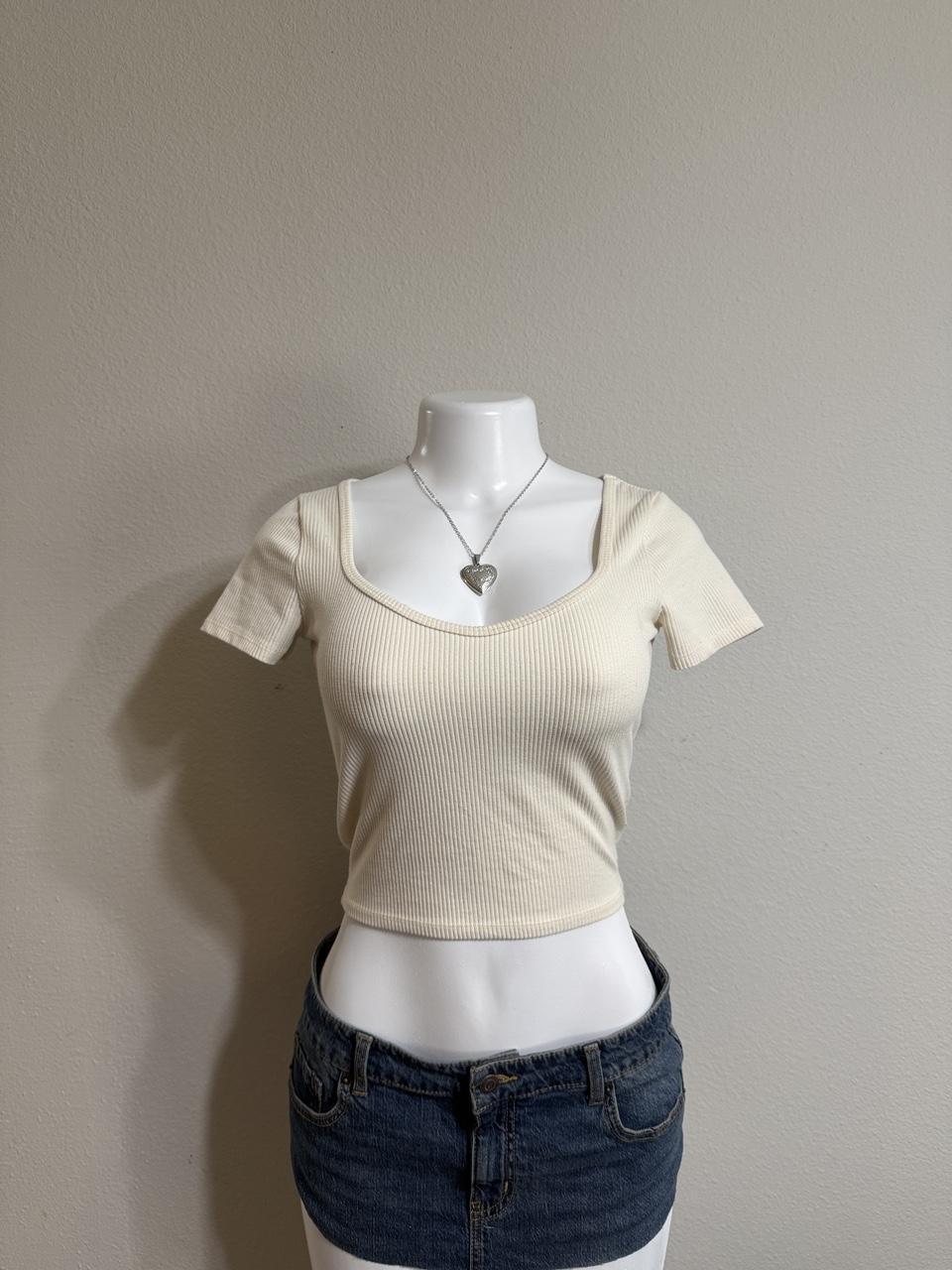Y2K Hollister Co. top – Women's Used Clothing