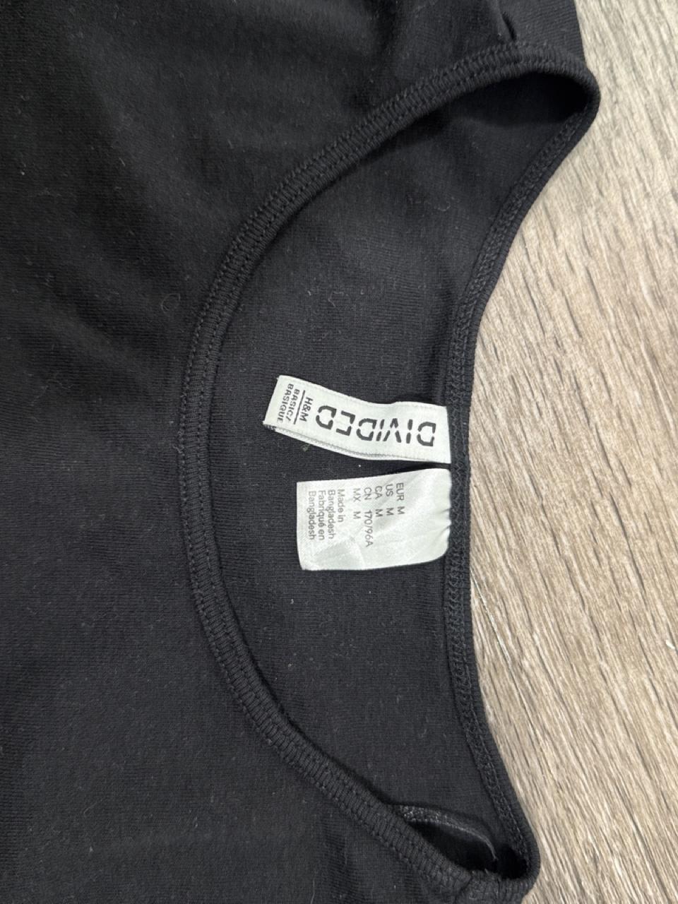 Y2K H&M Black crop top – Women's Used Clothing