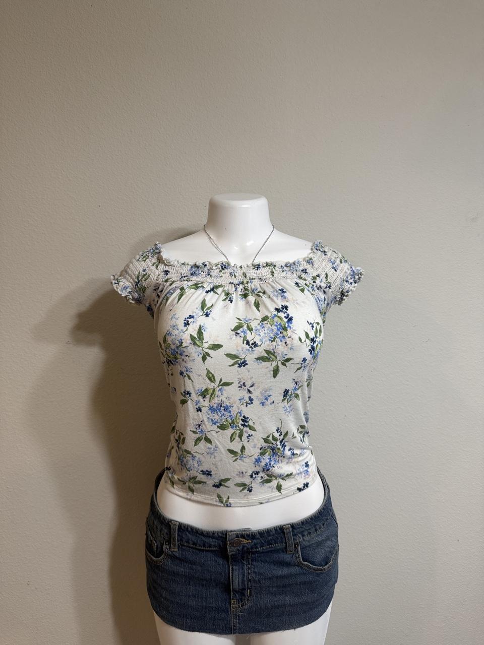 Y2K American Eagle top – Women's Used Clothing